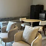 Private Cozy Open Floor Plan, Studio